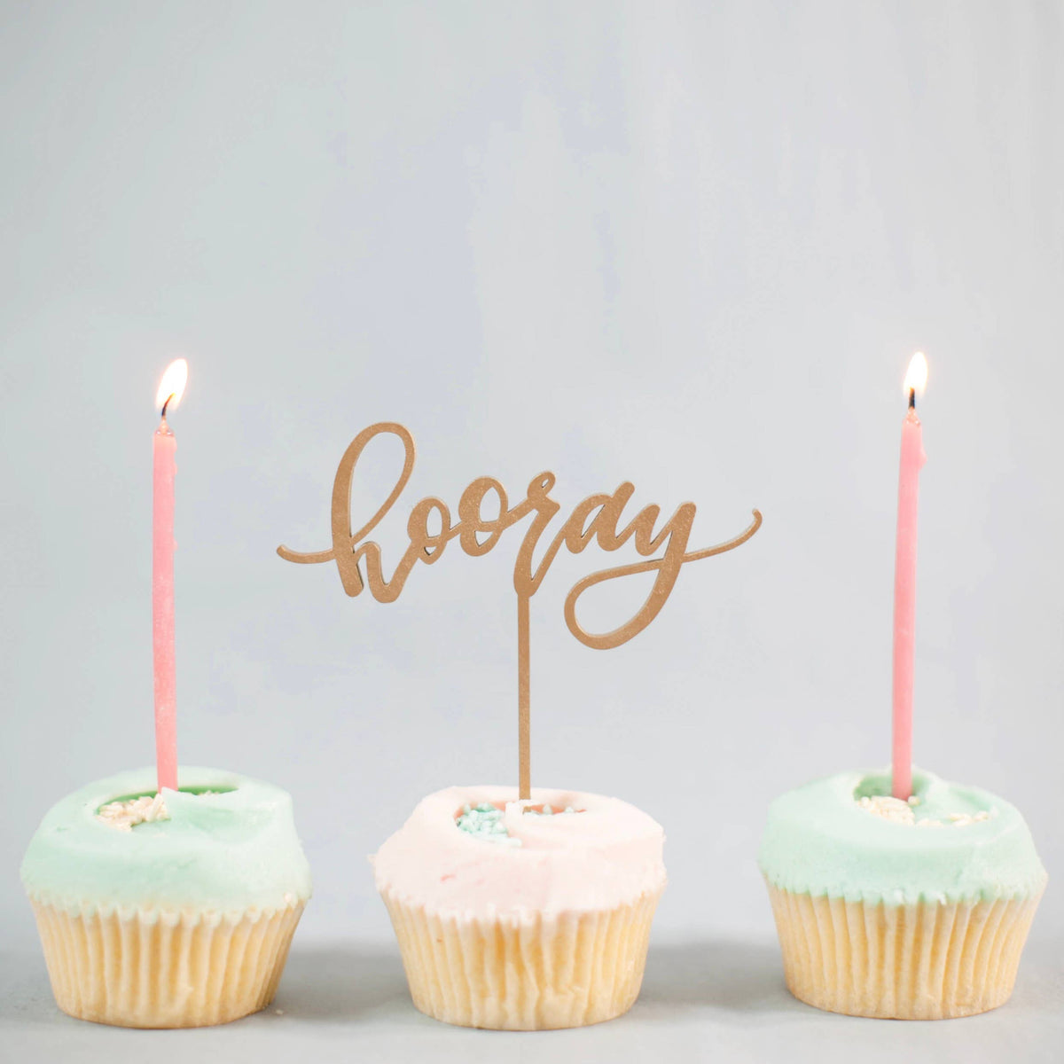 Hooray Cake Topper - Gold