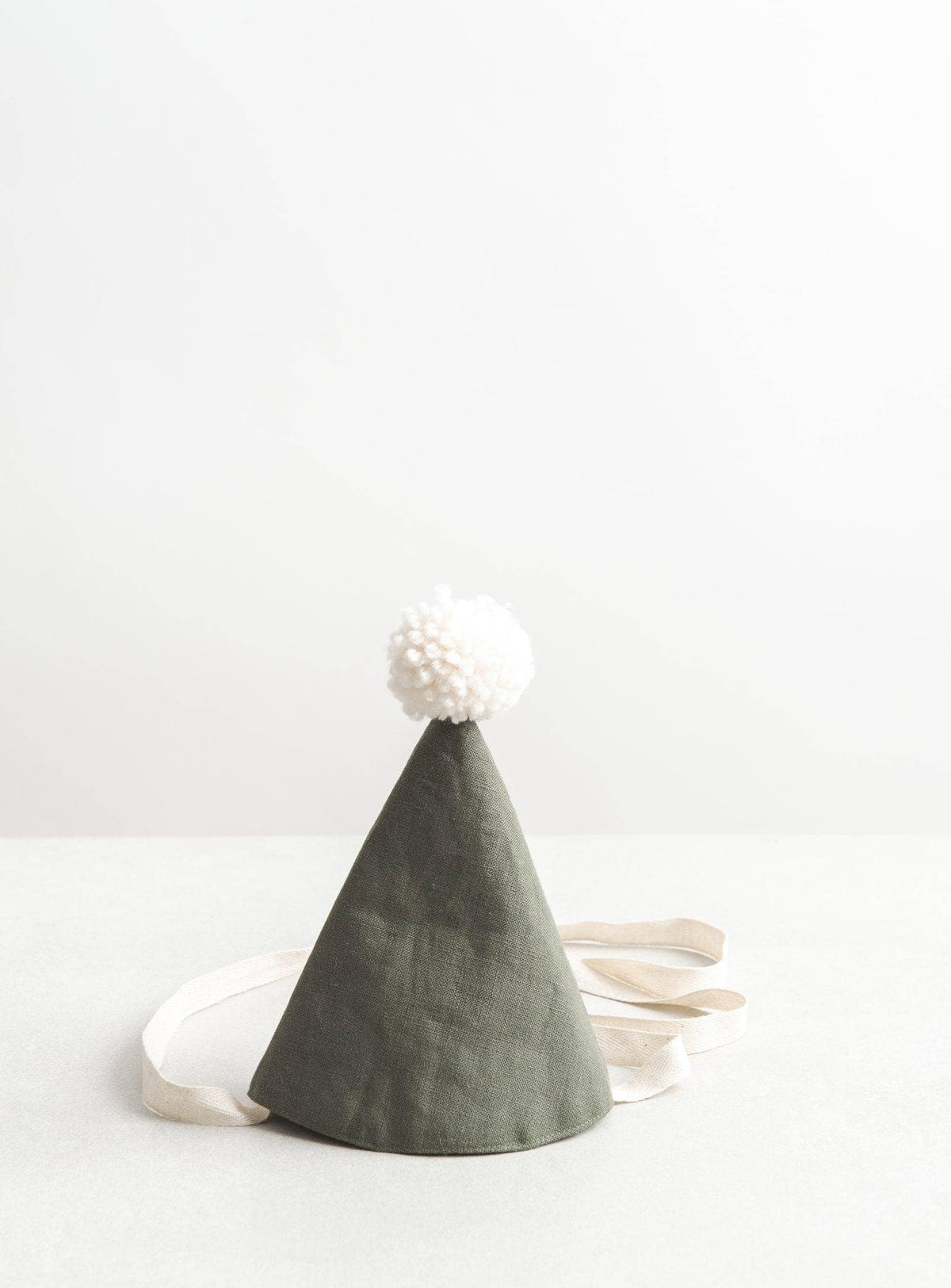 Linen Birthday Hat (Oatmeal)